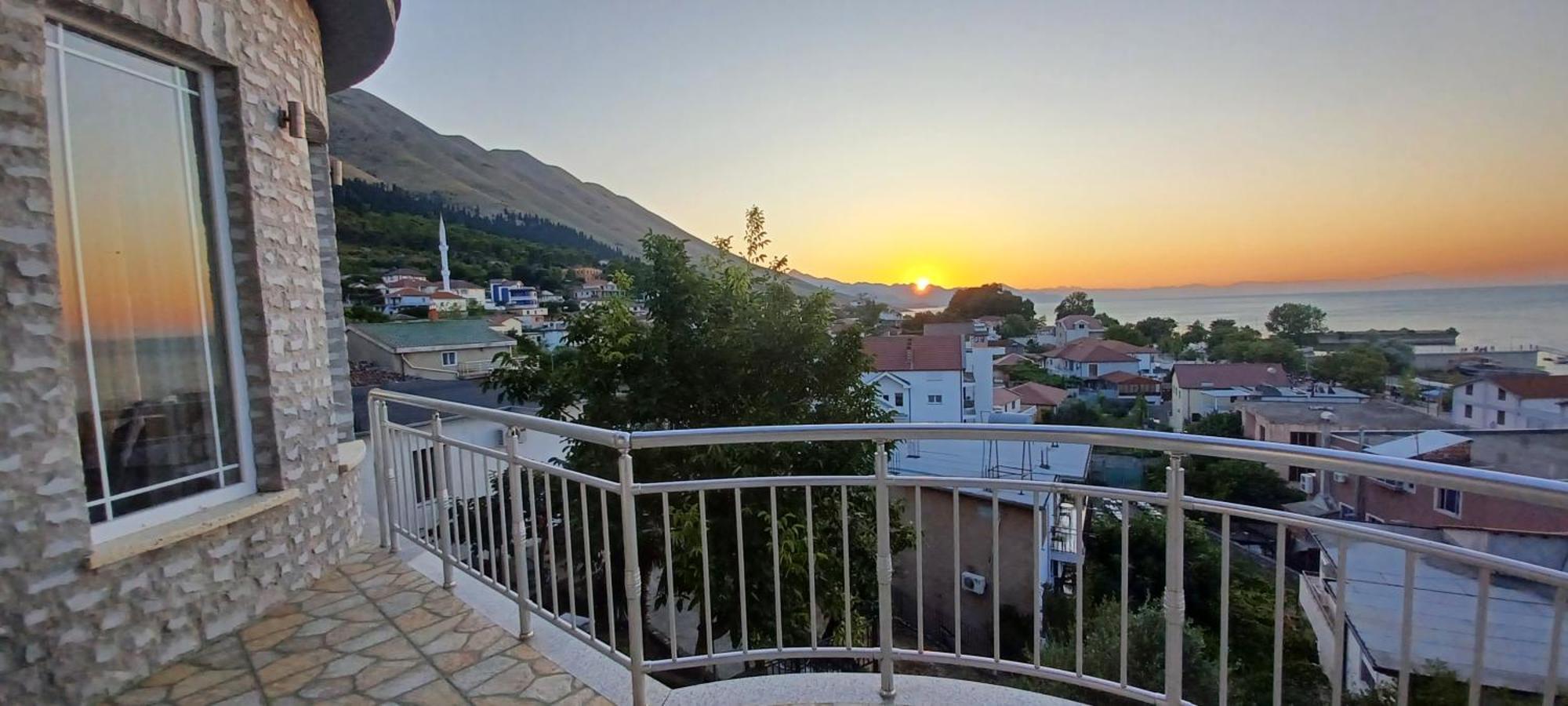 Hyka Stone House Shkoder Bed & Breakfast Bagian luar foto