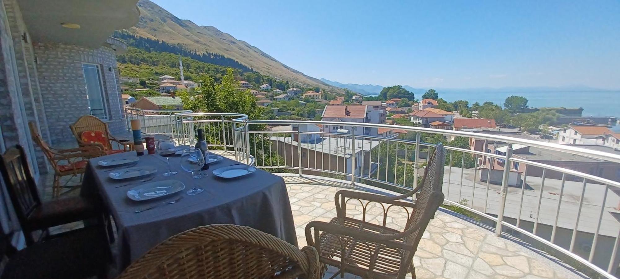 Hyka Stone House Shkoder Bed & Breakfast Bagian luar foto