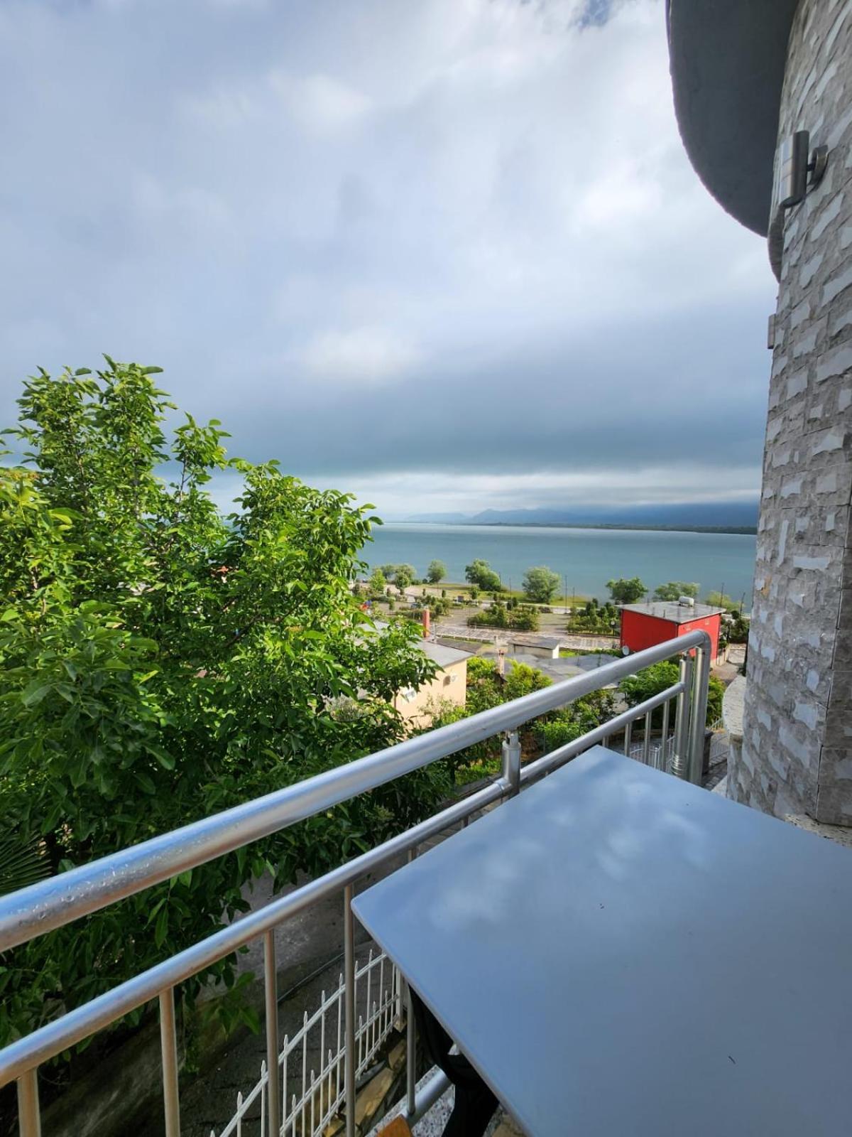 Hyka Stone House Shkoder Bed & Breakfast Bagian luar foto