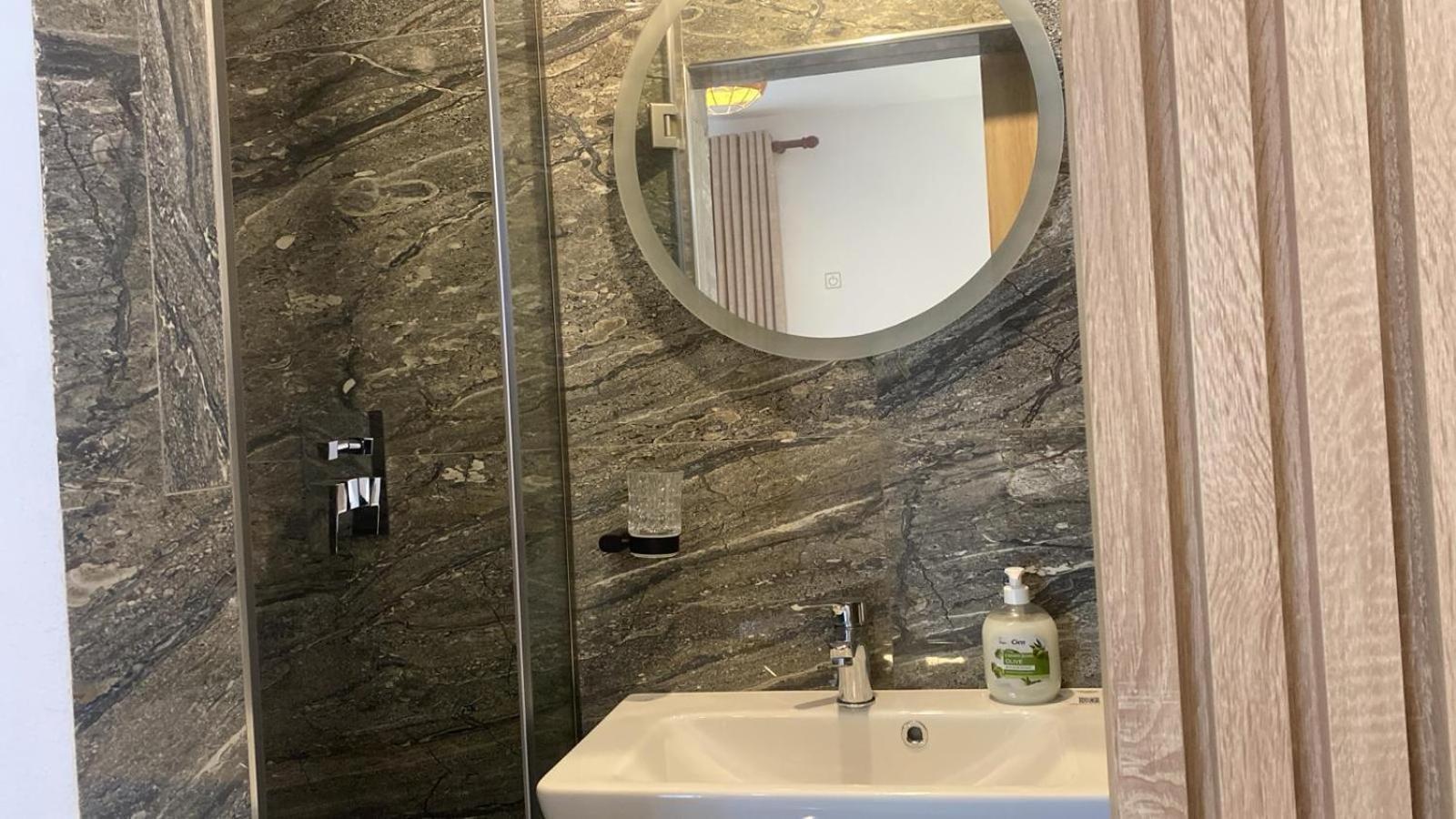 Hyka Stone House Shkoder Bed & Breakfast Bagian luar foto
